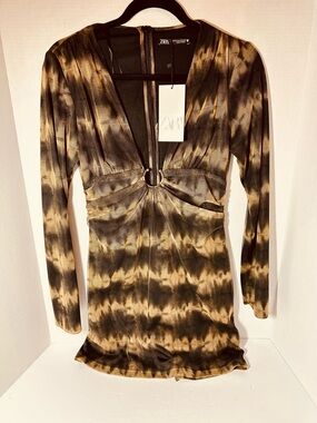 ZARA 🔖NWT! Tie Die Print V-neck Mini Dress - Size M P-P 15” S-H 32”